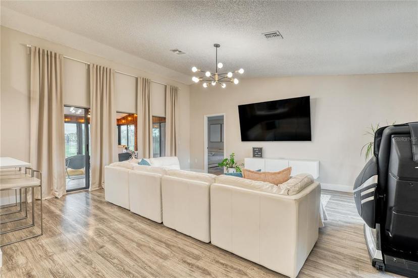 Picture of 245 Brighton Court, Englewood FL 34223