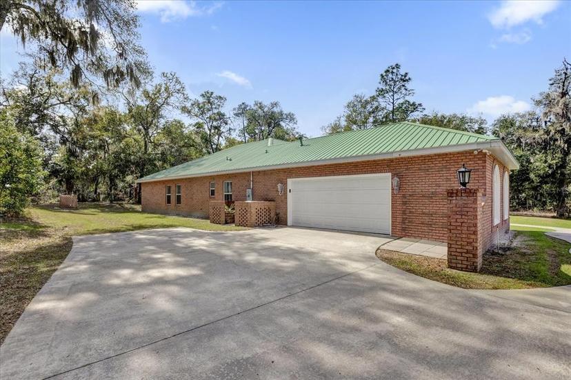 Picture of 1908 S Farm Road, Deland FL 32720