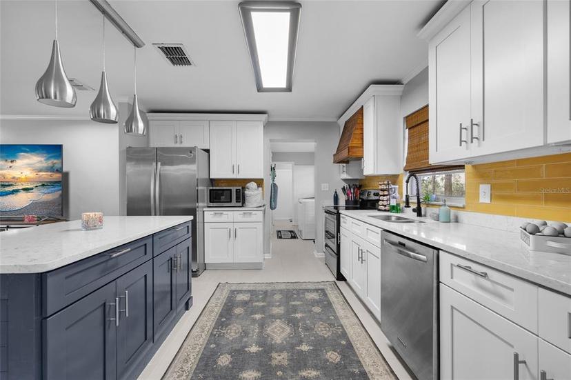 Picture of 915 SW 4Th Avenue, Trenton FL 32693
