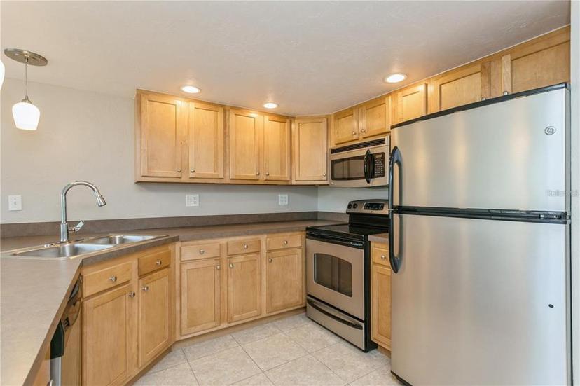 Picture of 618 Bird Bay Drive S Unit 206, Venice FL 34285