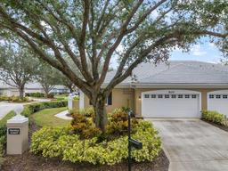 Picture of 900 Paisley Court Unit 1, Venice, FL 34293