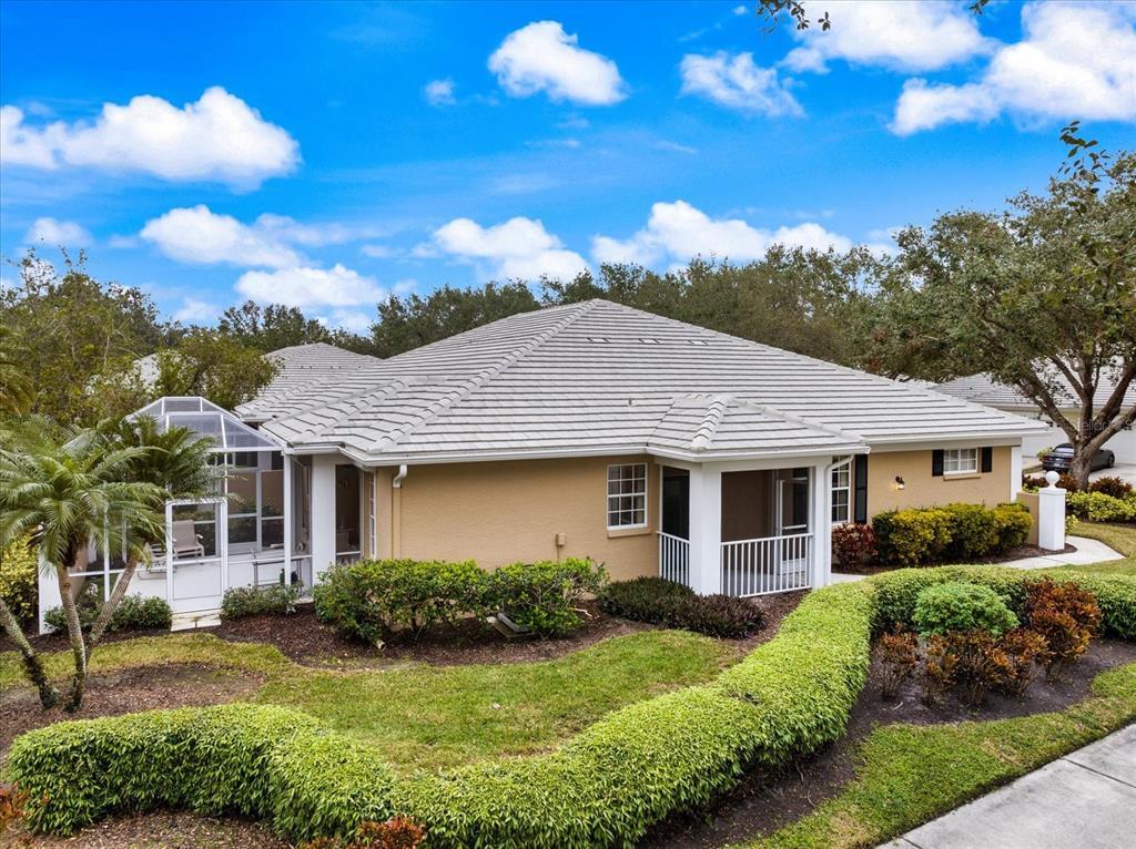 Picture of 900 Paisley Court Unit 1, Venice, FL 34293