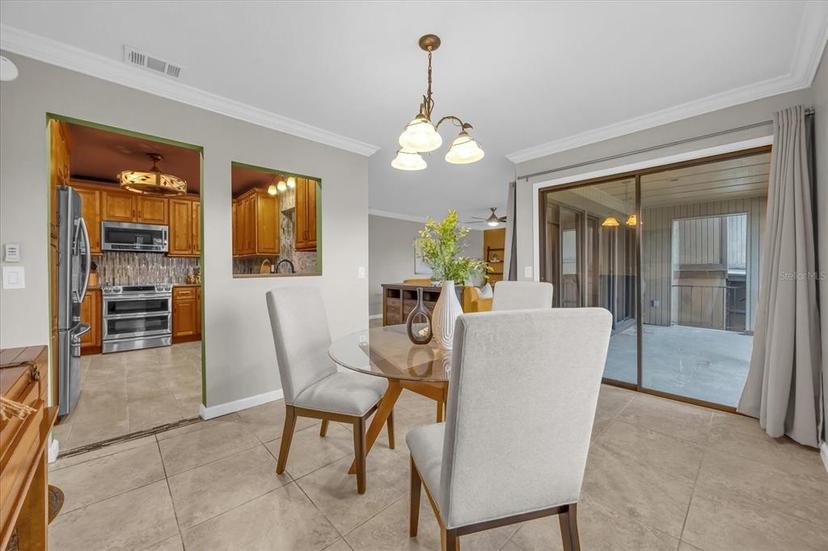 Picture of 670 Lake Villas Drive Unit D, Altamonte Springs FL 32701