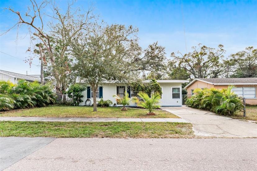 Picture of 911 16Th Avenue Nw, Largo FL 33770