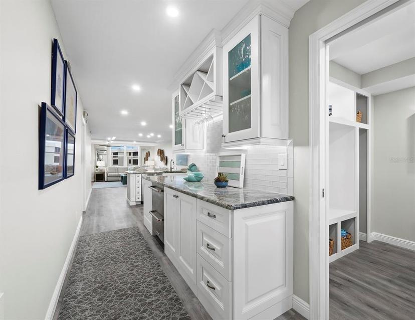 Picture of 5780 Midnight Pass Road Unit 609, Sarasota FL 34242
