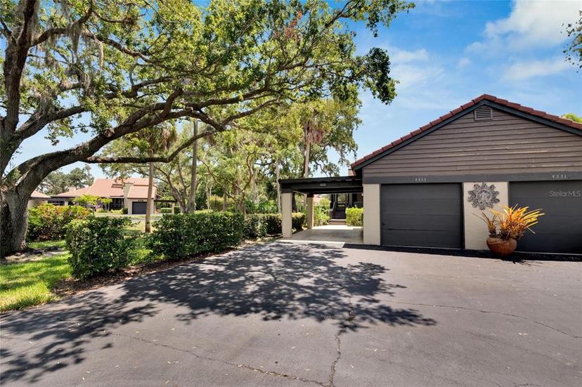 Picture of 4333 Trails Drive Unit 10-1, Sarasota FL 34232