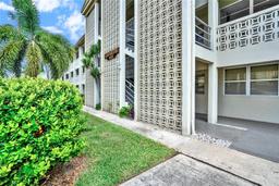 Picture of 4455 Duhme Road Unit 205, St Petersburg, FL 33708