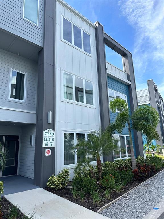 Picture of 7770 Sandy Ridge Drive Unit 126, Reunion, FL 34747