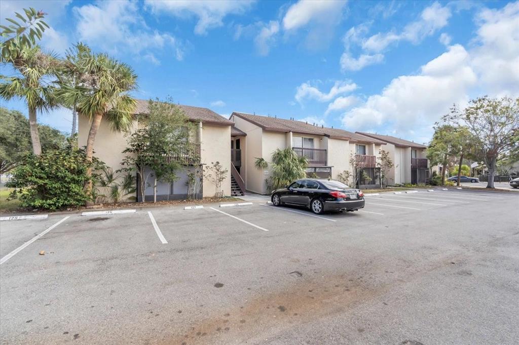 Picture of 2701 Hidden Lake Drive N Unit E, Sarasota, FL 34237
