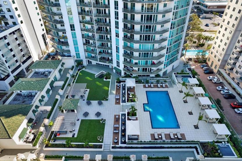 Picture of 450 Knights Run Avenue Unit 605, Tampa FL 33602