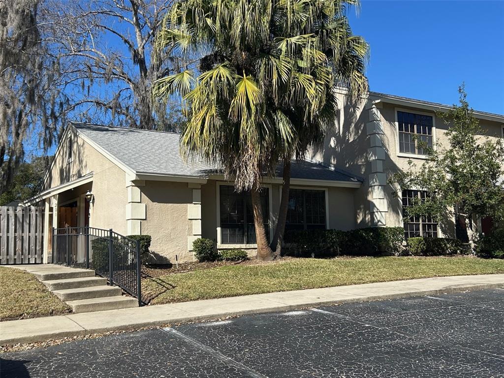 Picture of 1701 SE 24Th Road Unit 201, Ocala, FL 34471