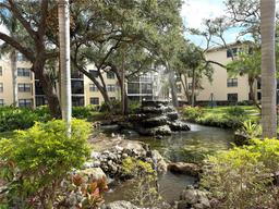 Picture of 515 30Th Avenue W Unit H207, Bradenton, FL 34205