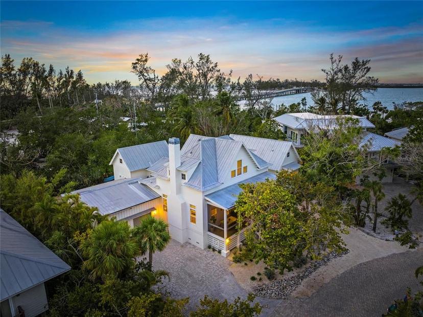 Picture of 689 Lands End Drive, Longboat Key FL 34228