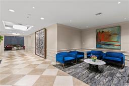 Picture of 450 Knights Run Avenue Unit 705, Tampa, FL 33602