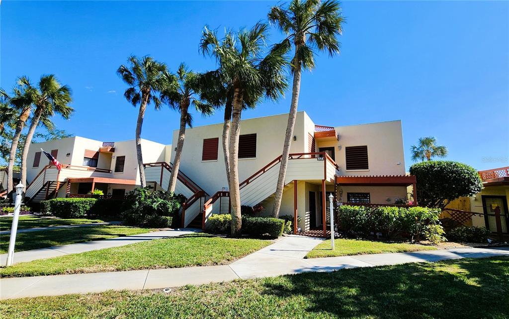Picture of 514 Spring Lakes Boulevard, Bradenton, FL 34210