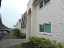 Picture of 214 Elmwood Circle Unit 214, Seminole, FL 33777