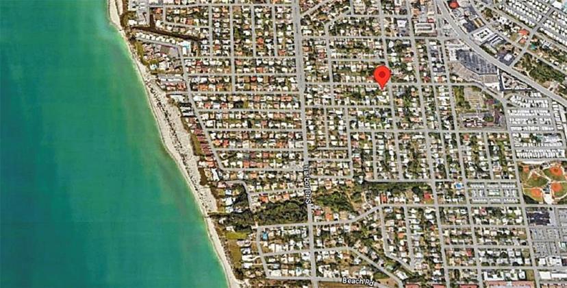 Picture of 800 Riviera Street, Venice FL 34285