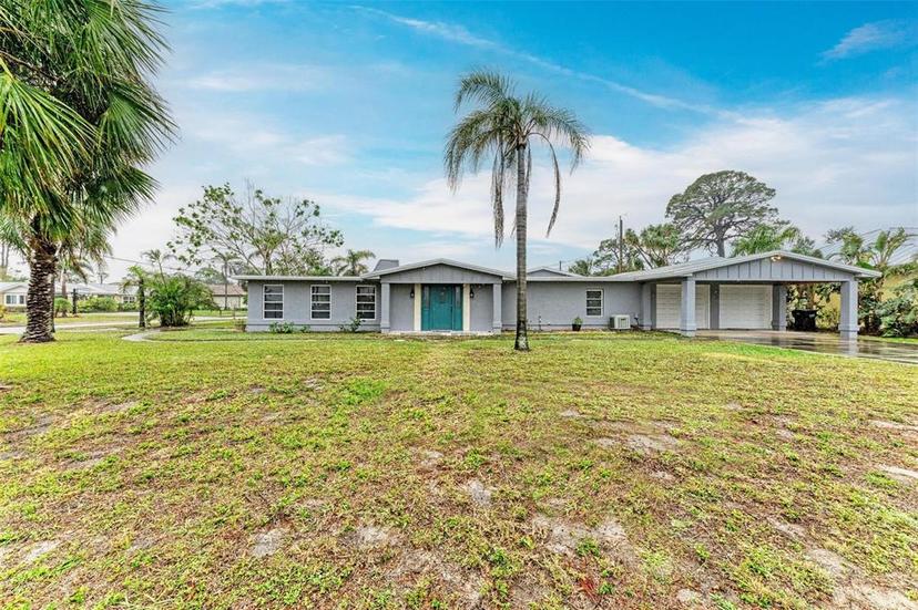 Picture of 800 Riviera Street, Venice FL 34285