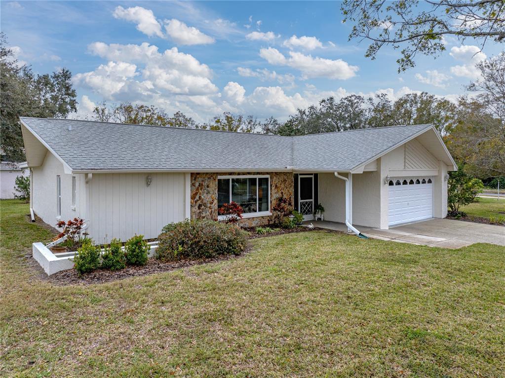 Picture of 1559 Glengarry Drive, Palm Harbor, FL 34684