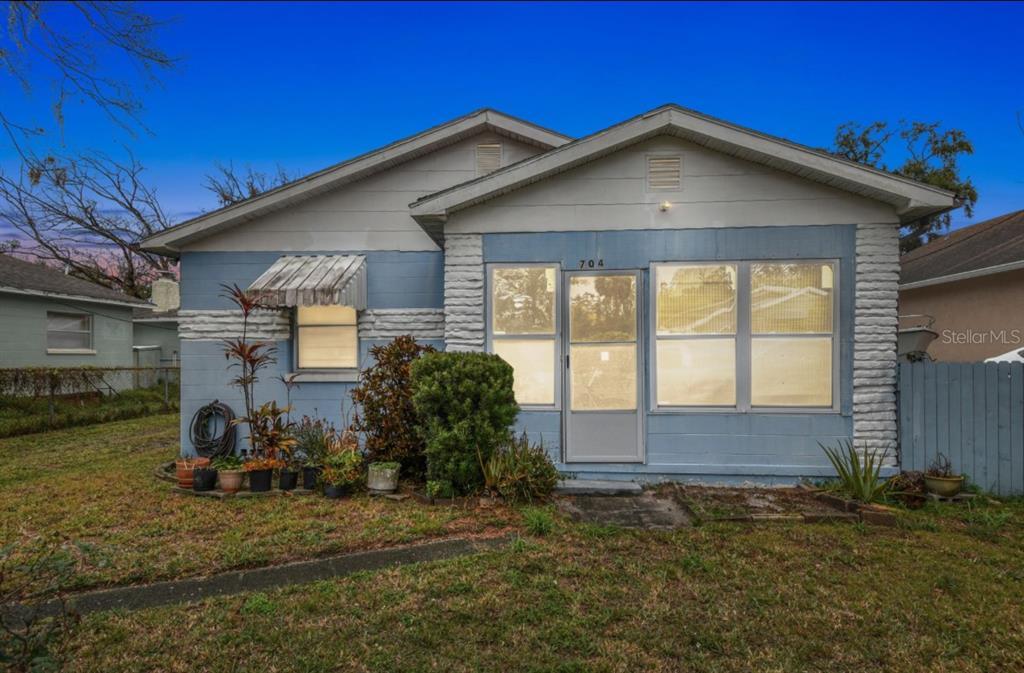 Picture of 704 E Broad Street, Tampa, FL 33604