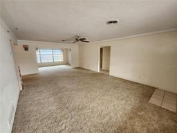 Picture of 975 S Tuttle Avenue, Sarasota, FL 34237