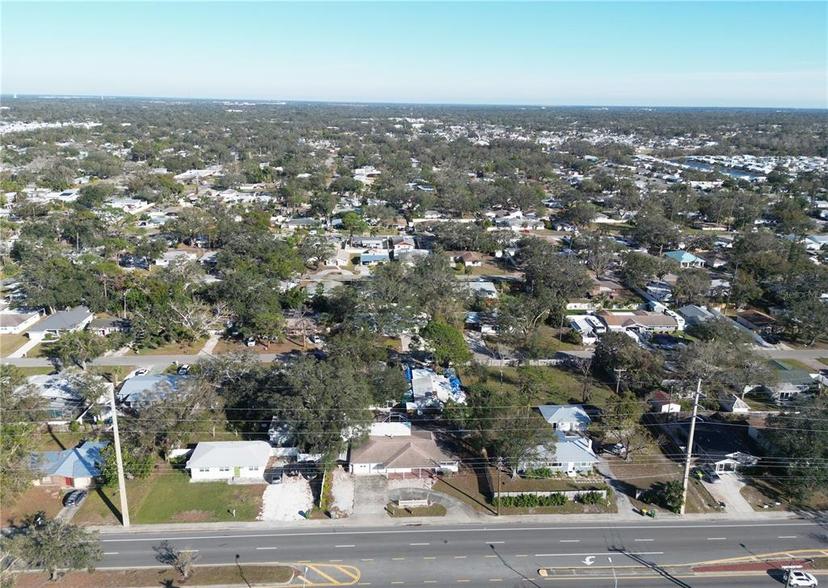 Picture of 975 S Tuttle Avenue, Sarasota FL 34237