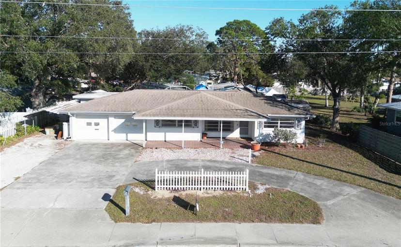 Picture of 975 S Tuttle Avenue, Sarasota FL 34237