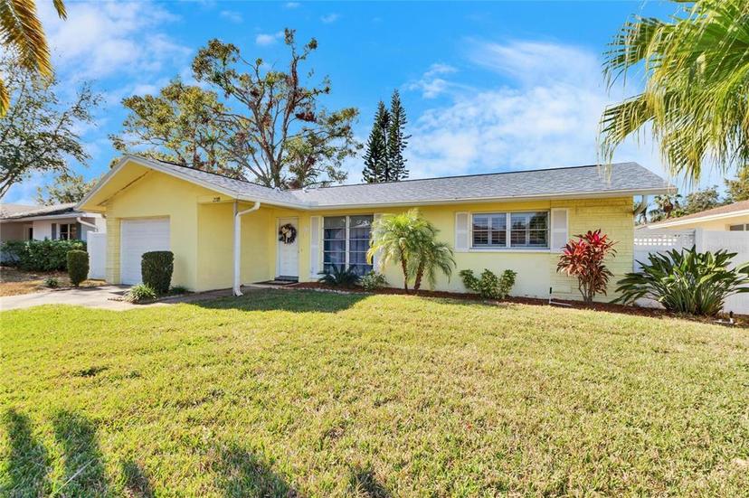 Picture of 2589 Redwood Circle, Clearwater FL 33763