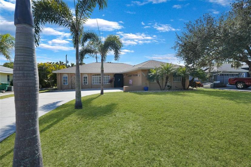 Picture of 18395 Edgewater Drive, Port Charlotte FL 33948