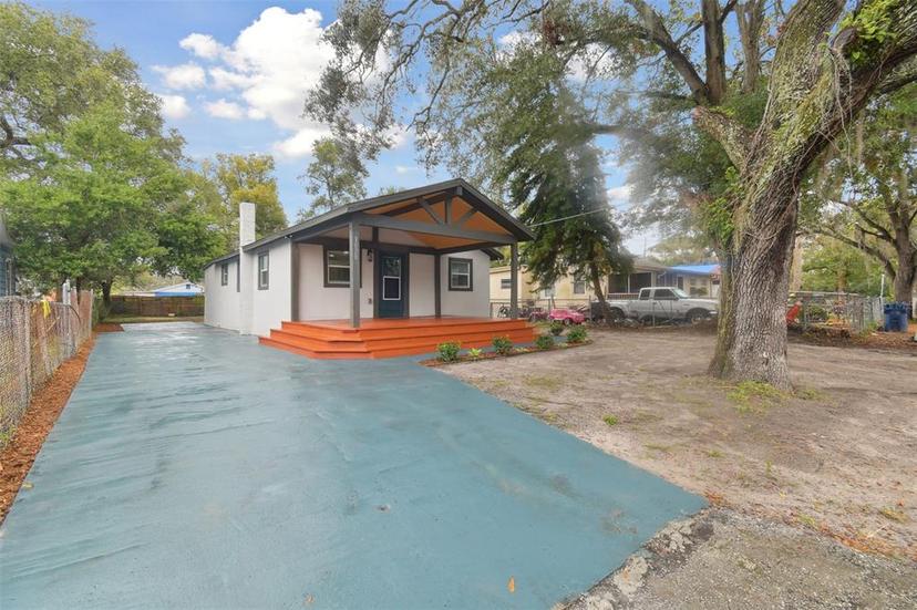 Picture of 3020 Deleuil Avenue, Tampa FL 33610