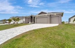Picture of 10442 Winnipeg Street, Port Charlotte, FL 33981