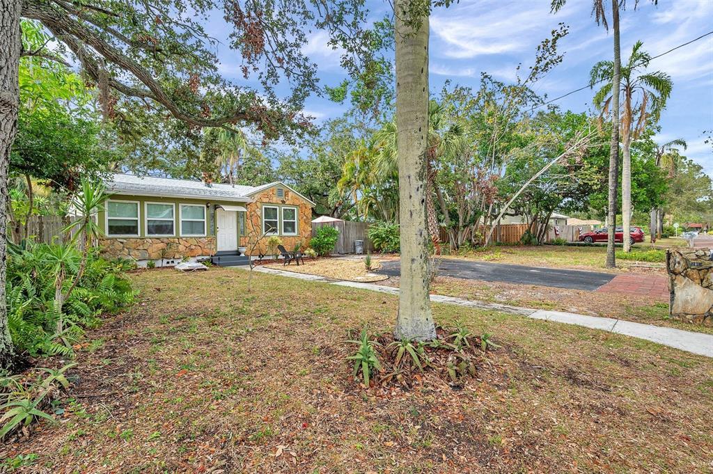 Picture of 2819 50Th Street S, Gulfport, FL 33707