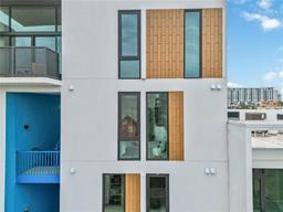 Picture of 1558 4Th Street Unit 402, Sarasota, FL 34236