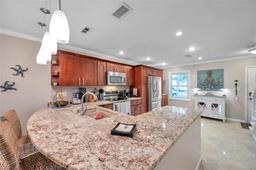 Picture of 5258 Beach Drive Se, St Petersburg, FL 33705