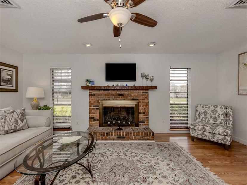 Picture of 842 Linden Road, Venice FL 34293