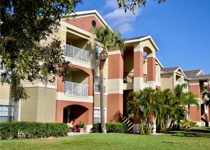Picture of 1950 Summer Club Drive Unit 302, Oviedo FL 32765