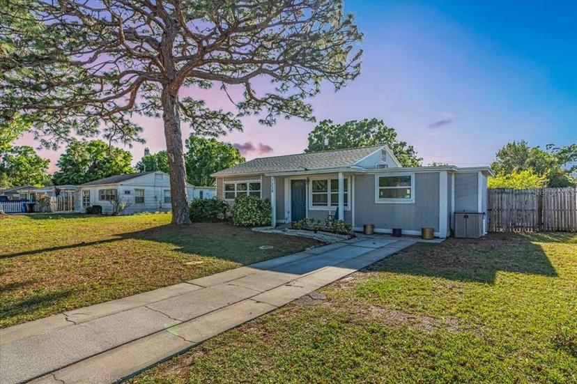 Picture of 7234 12Th Street N, St Petersburg FL 33702