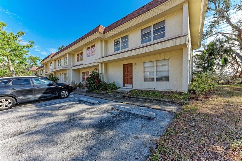 Picture of 318 Barlow Avenue Unit 71, Sarasota FL 34232