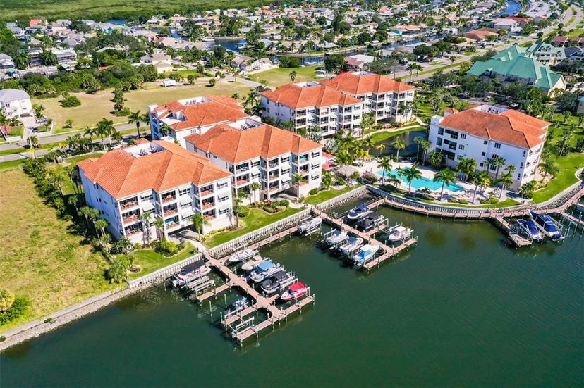 Picture of 1030 Bellasol Way Unit 402, Apollo Beach FL 33572