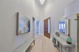 Picture of 1030 Bellasol Way Unit 402, Apollo Beach, FL 33572