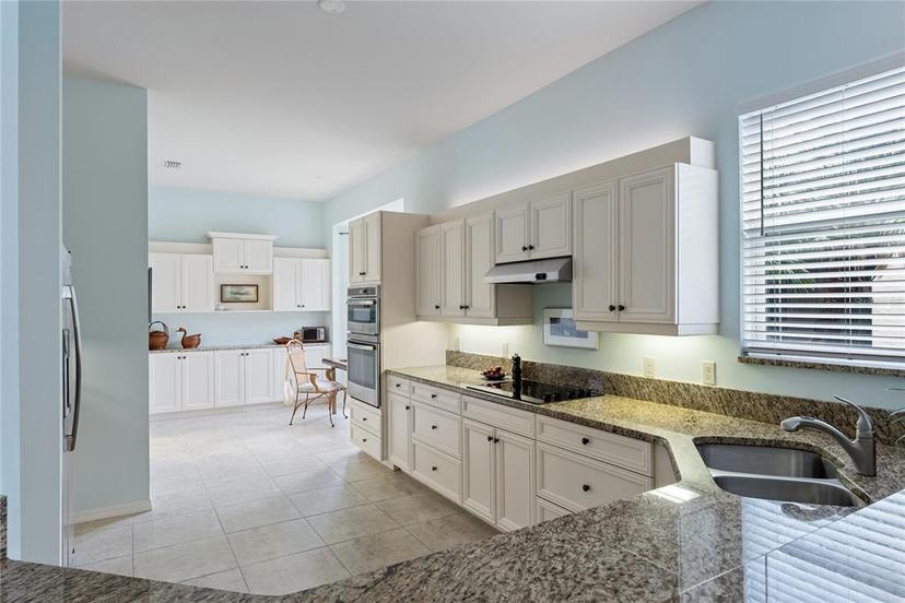 Picture of 11053 Barnsley Drive, Venice FL 34293