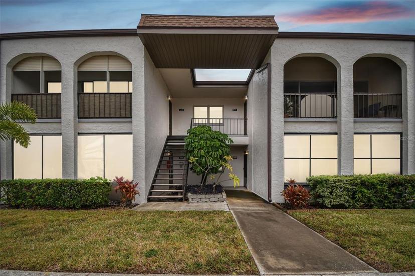 Picture of 7701 Starkey Road Unit 105, Seminole FL 33777