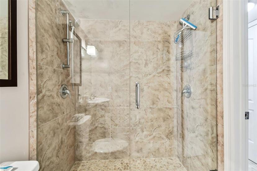 Picture of 7701 Starkey Road Unit 105, Seminole FL 33777