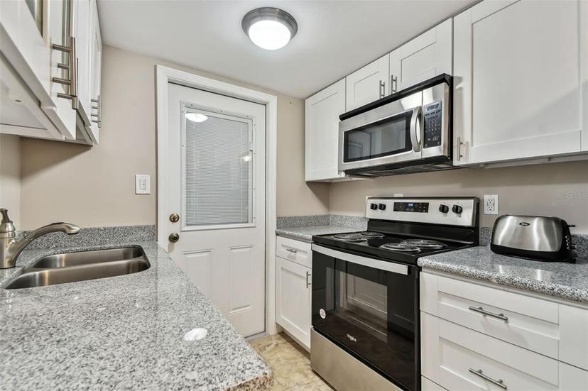 Picture of 7701 Starkey Road Unit 105, Seminole FL 33777