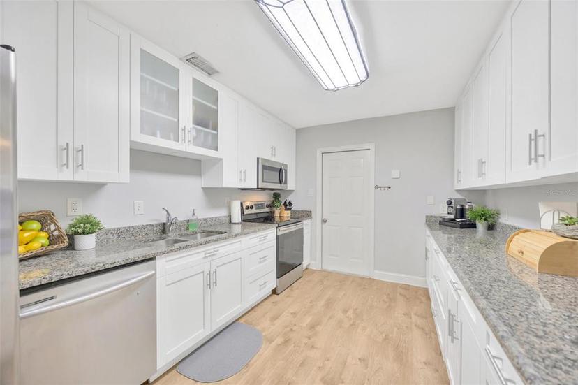 Picture of 4519 S Hesperides Street, Tampa FL 33611