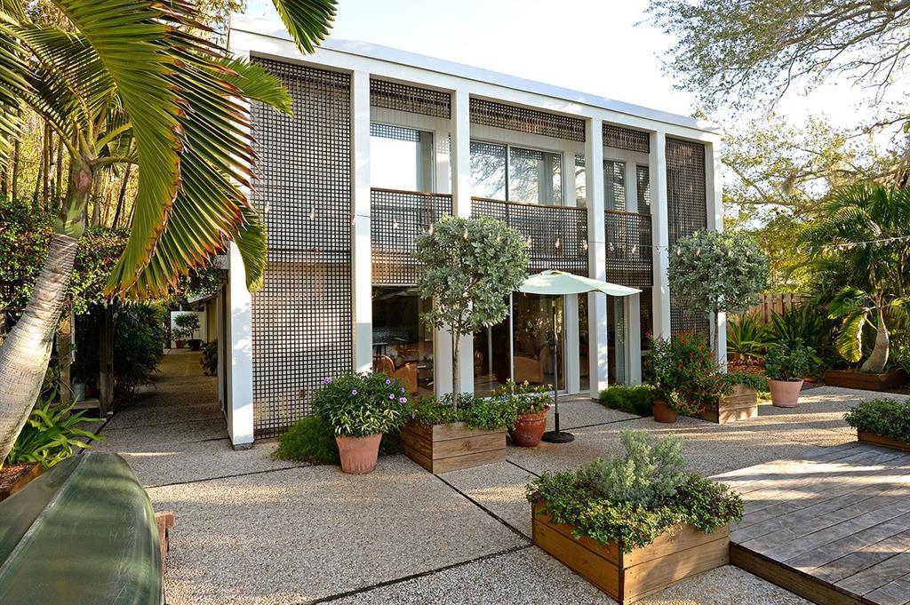 Picture of 3721 Flamingo Avenue, Sarasota, FL 34242