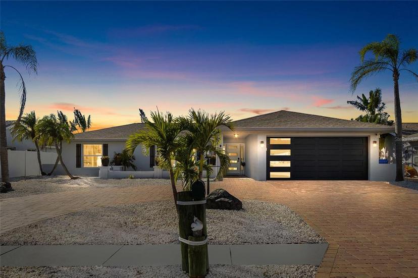 Picture of 6518 Senegal Palm Way, Apollo Beach FL 33572