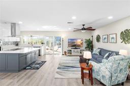 Picture of 6518 Senegal Palm Way, Apollo Beach, FL 33572
