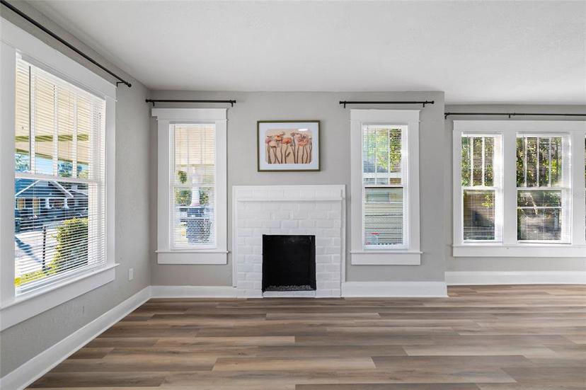 Picture of 1010 E Lake Avenue, Tampa FL 33605