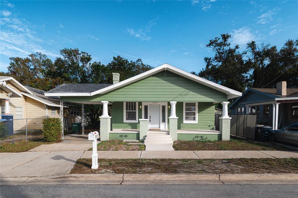 Picture of 1010 E Lake Avenue, Tampa, FL 33605